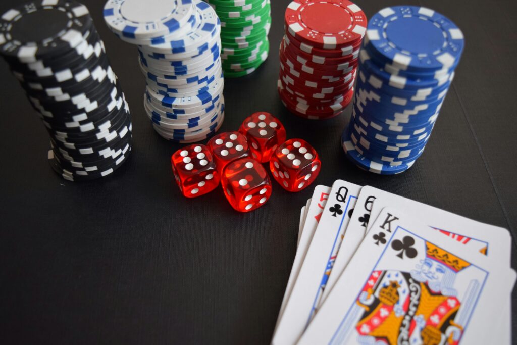 This article will explore and dispel the five most common myths associated with online casinos.